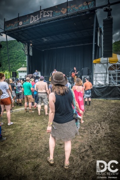 Fans enjoyed performances no matter what the conditions were.