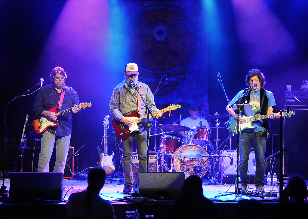 Mike Falzarano (Center) performing with Live Dead ’69 (Photo Credit: J. Scott Shrader/ Courtesy of Live Dead ‘69)