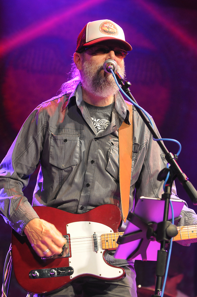 Mike Falzarano performing with Live Dead ’69 (Photo Credit: J. Scott Shrader/ Courtesy of Live Dead ‘69)