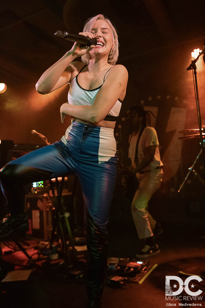 Anne-Marie dancing on stage