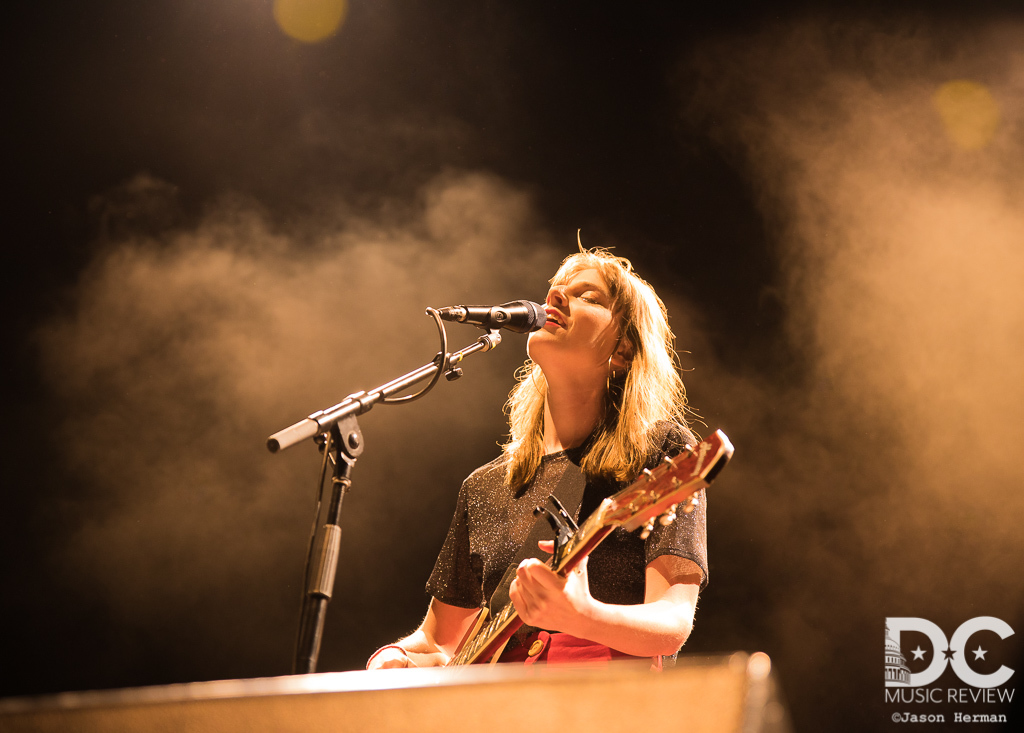 Angie McMahon performs at The Anthem