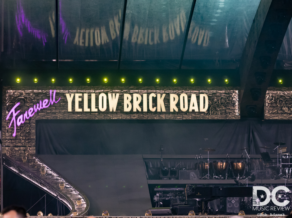 Farewell Yellow Brick Road, Farewell Elton!