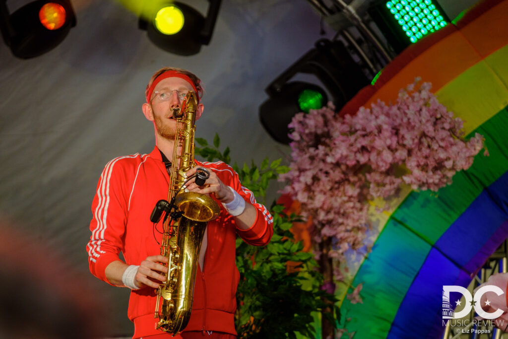 Joe Hertler & The Rainbow Seekers