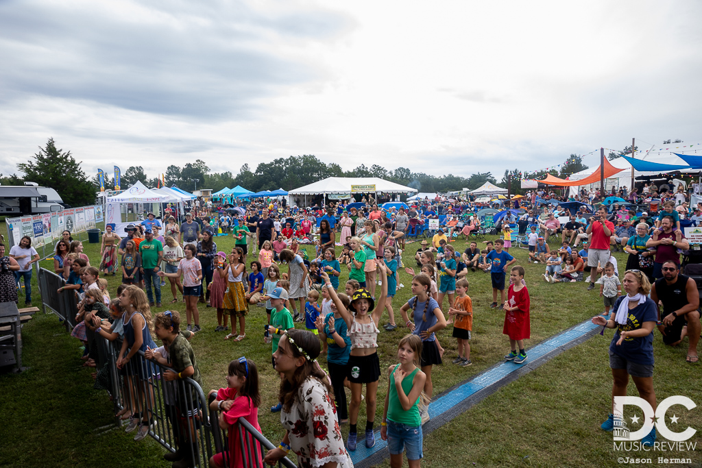 Fans enjoying the main stage