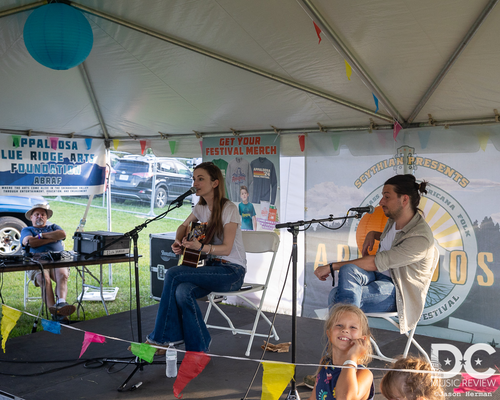 Kat Higgins and Arbo teaching song composition