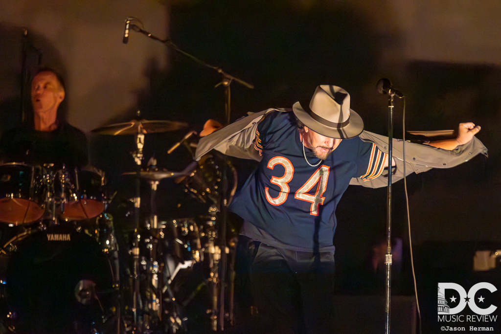 Eddie Vedder dancing