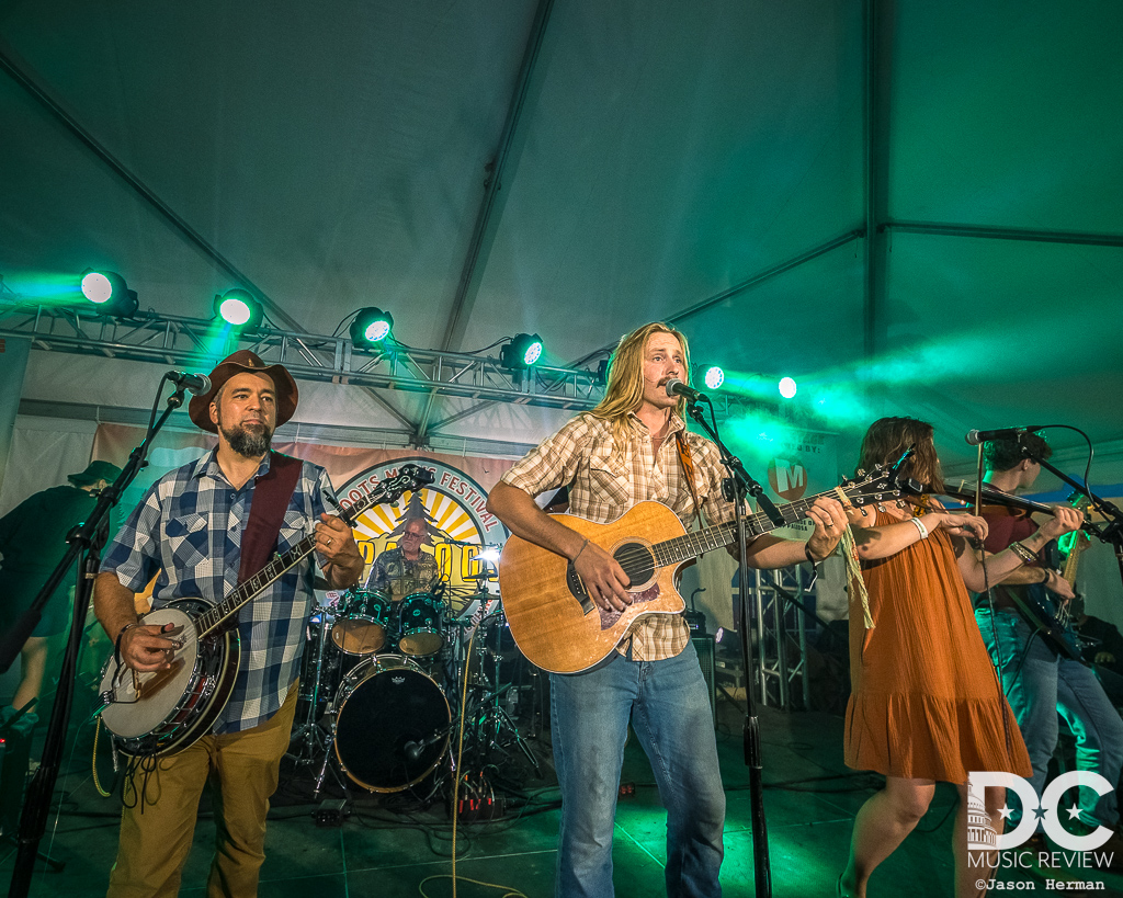 Smoke & The Poet burning down the Saloon Stage