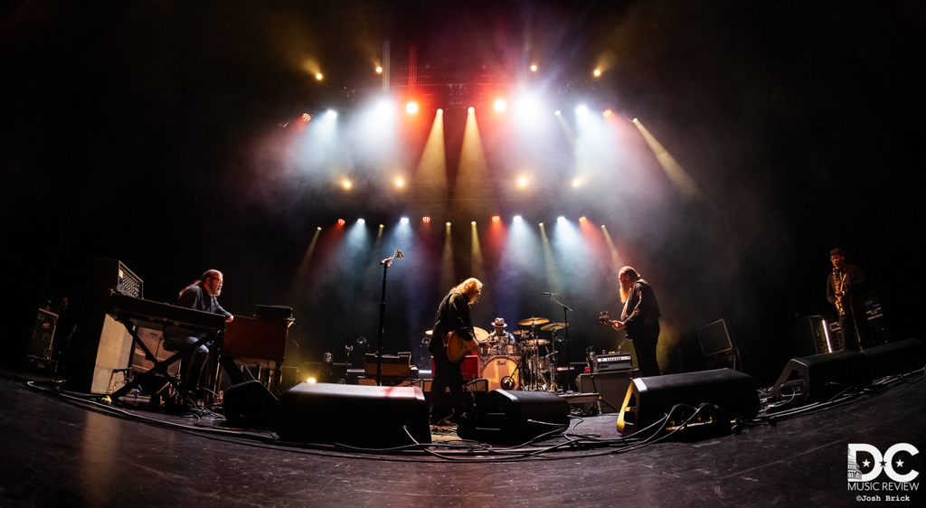 Warren Haynes and his band