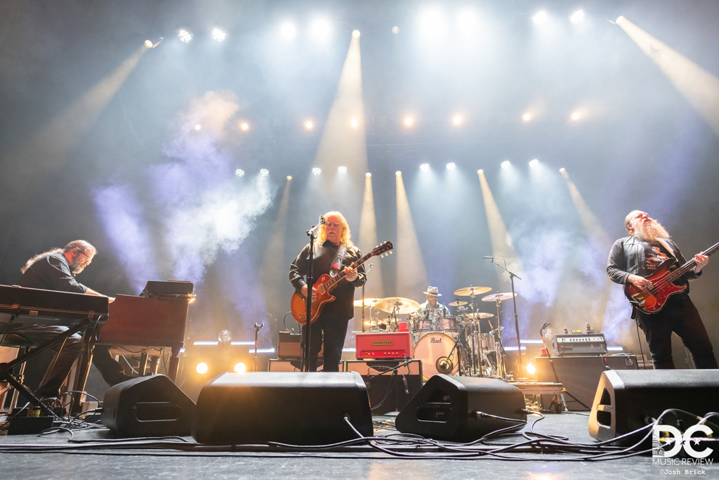 Warren Haynes and his band