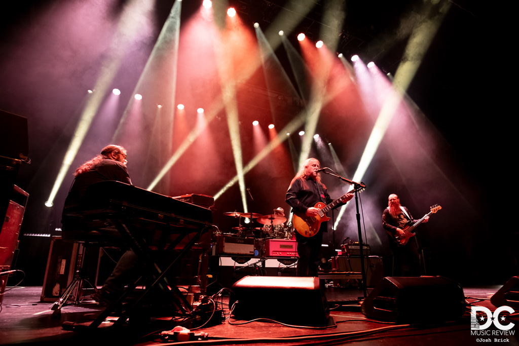 Warren Haynes and his band